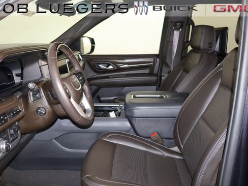 Certified 2024 GMC Yukon Denali w/ Denali Reserve Package AWD/4WD image 8