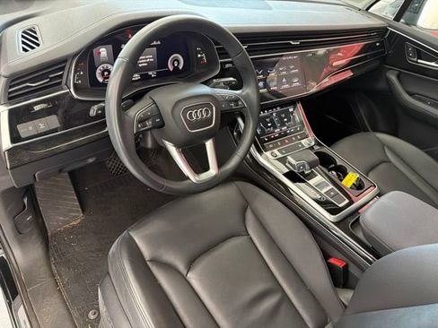 Used 2023 Audi Q7 2.0T Premium Plus w/ Premium Plus Package AWD/4WD image 9