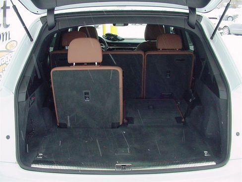 Used 2021 Audi Q7 3.0T Premium Plus w/ Premium Plus Package image 45