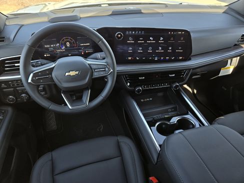 New 2026 Chevrolet Suburban LT w/ Comfort Package image 24