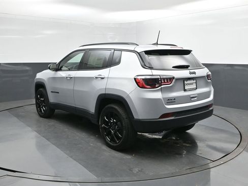 New 2026 Jeep Compass Latitude image 5