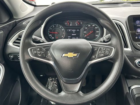 Used 2024 Chevrolet Malibu LT image 23
