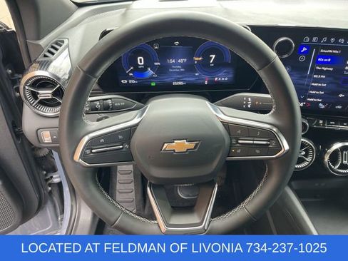 Used 2024 Chevrolet Blazer EV LT image 11