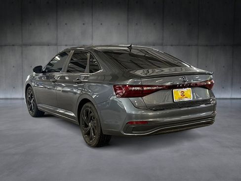 New 2026 Volkswagen Jetta SE FWD image 3