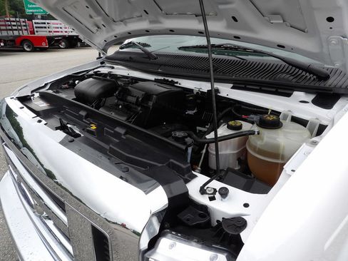 Used 2023 Ford E-350 and Econoline 350 Super Duty w/ Power Windows & Locks Group RWD image 32