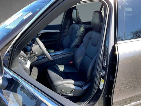 Certified 2023 Volvo XC90 B5 Core w/ Protection Package Premier image 21