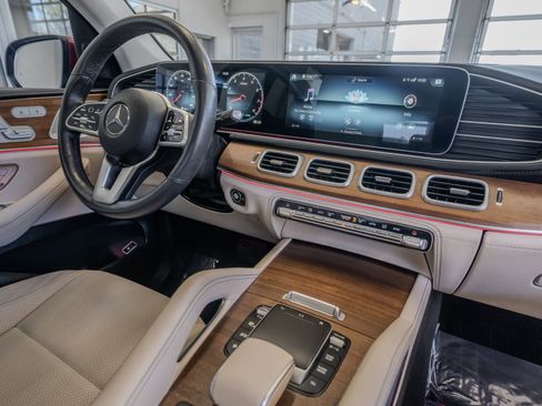 Used 2022 Mercedes-Benz GLE 450 4MATIC image 19