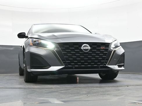 Used 2023 Nissan Altima 2.5 SR FWD image 26