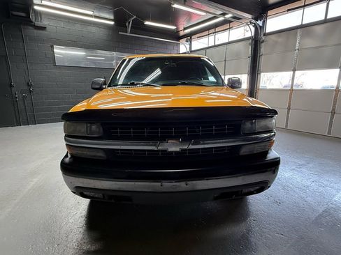 Used 2002 Chevrolet Silverado 1500 LS w/ Off-Road Chassis Pkg image 3
