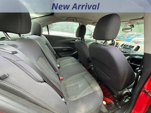 Used 2015 Chevrolet Sonic LT FWD image 4