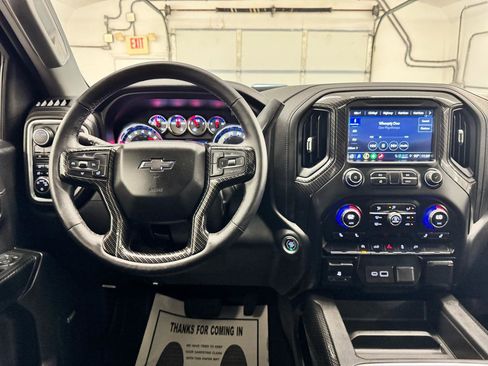 Used 2021 Chevrolet Silverado 1500 RST w/ Convenience Package II AWD/4WD image 17