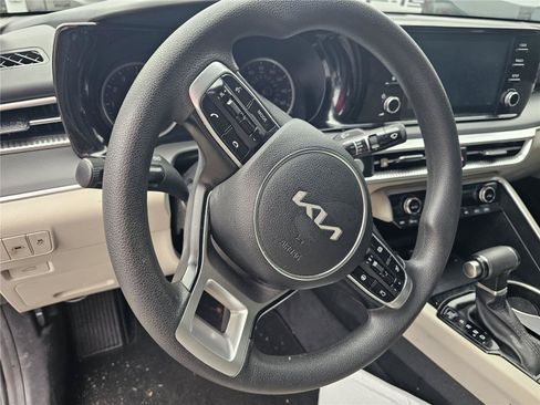 Used 2022 Kia K5 LXS FWD image 13