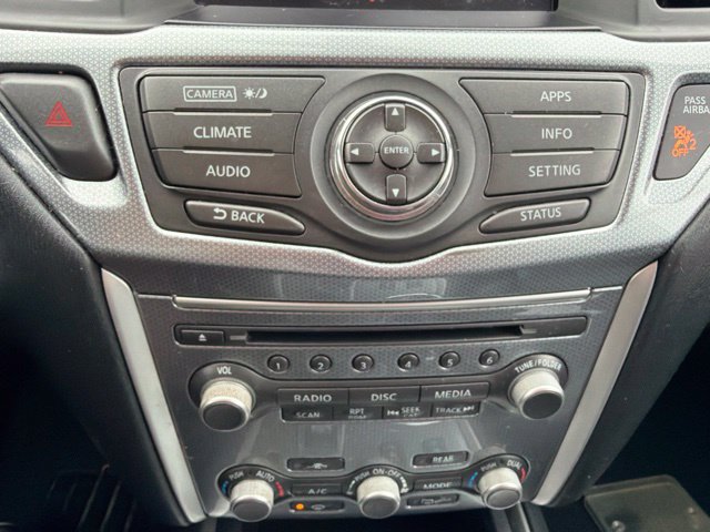 Used 2017 Nissan Pathfinder SL AWD/4WD image 36