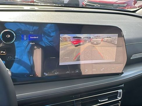 New 2026 Chevrolet Traverse LT image 28