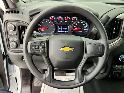 Used 2025 Chevrolet Silverado 2500 Custom w/ Custom Value Package AWD/4WD image 13