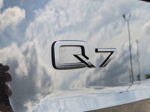 Used 2023 Audi Q7 3.0T Prestige w/ Prestige Package image 28