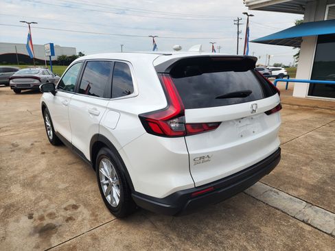 Used 2024 Honda CR-V EX image 4