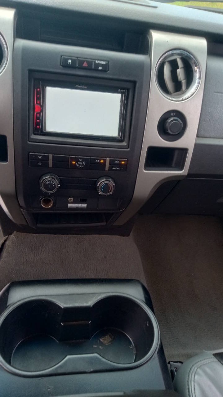 Used 2014 Ford F150 XL w/ Equipment Group 101A Mid AWD/4WD image 12
