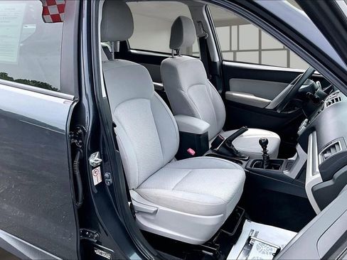Used 2016 Subaru Forester 2.5i Premium AWD/4WD image 8
