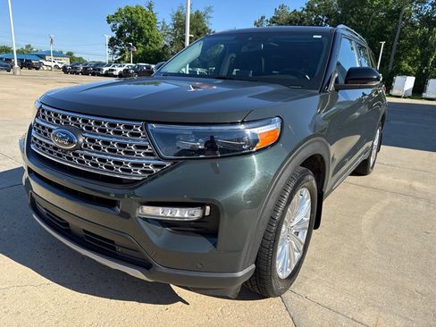 Used 2023 Ford Explorer Limited w/ Hybrid Equipment Group 310A AWD/4WD image 2