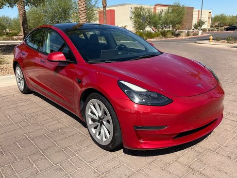 Used 2022 Tesla Model 3 RWD image 1