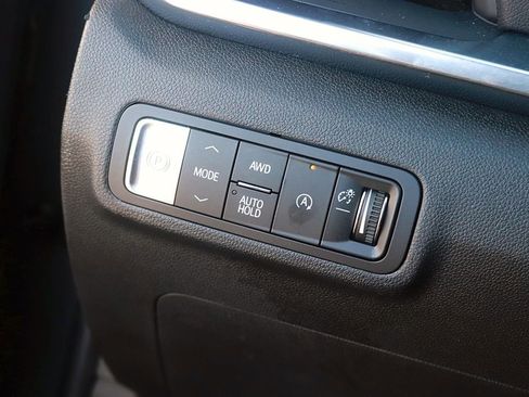 Used 2025 GMC Terrain Elevation AWD/4WD image 24