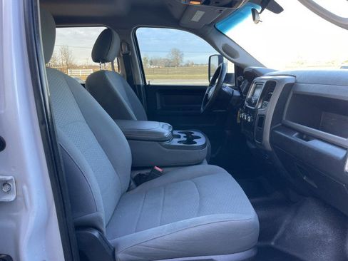 Used 2017 RAM 4500 Tradesman w/ Chrome Appearance Group image 8