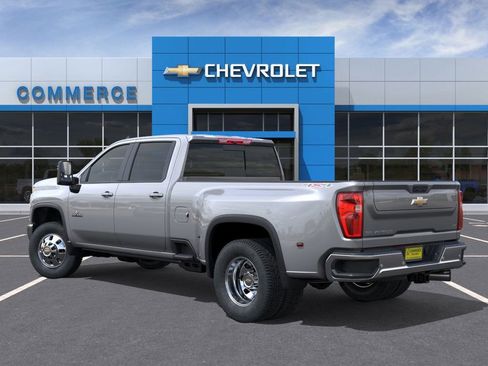 New 2026 Chevrolet Silverado 3500 LT image 3