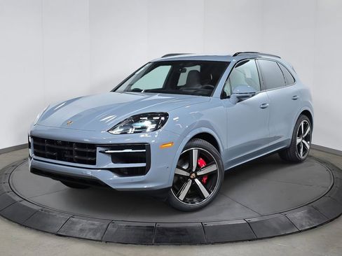 New 2026 Porsche Cayenne S image 1