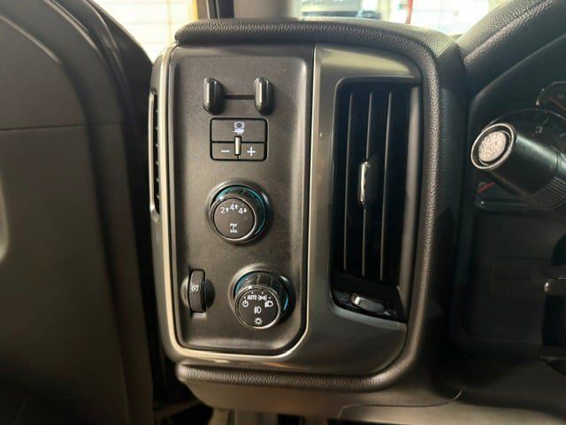 Used 2017 Chevrolet Silverado 2500 LT w/ Midnight Edition AWD/4WD image 49