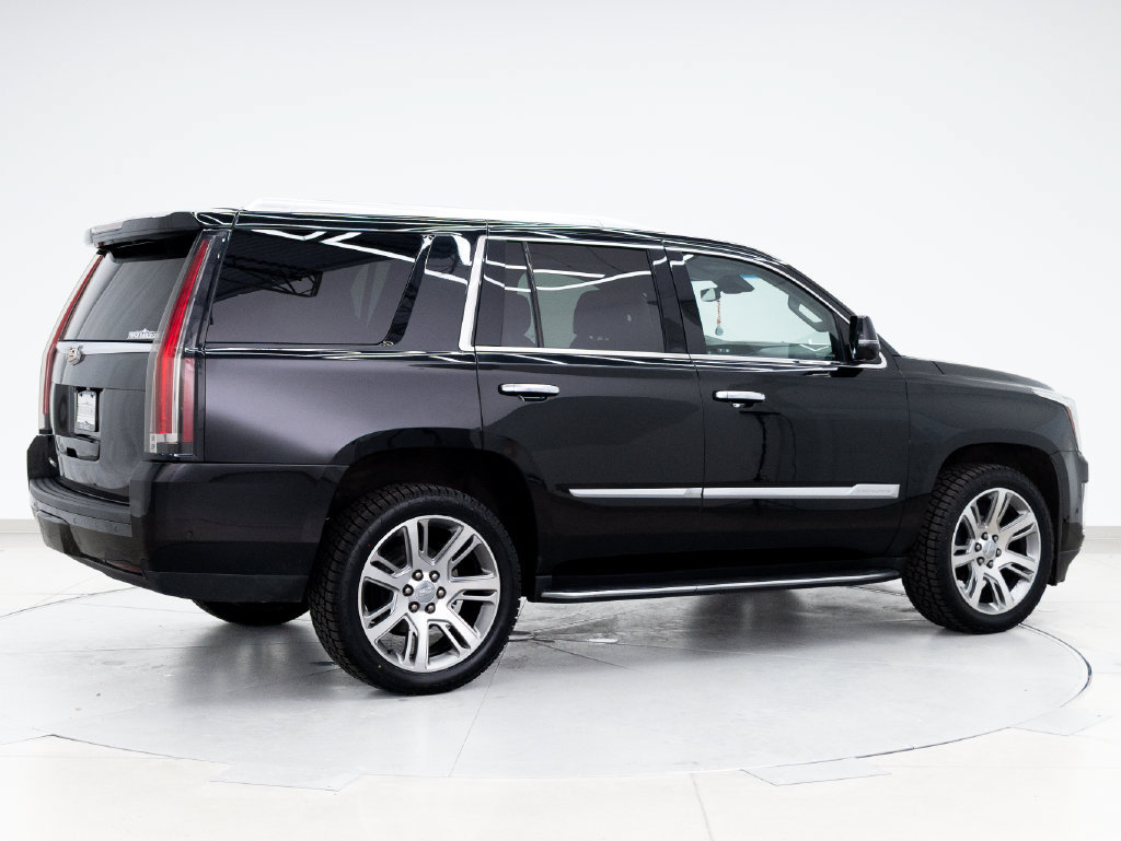 Used 2019 Cadillac Escalade Luxury AWD/4WD image 10