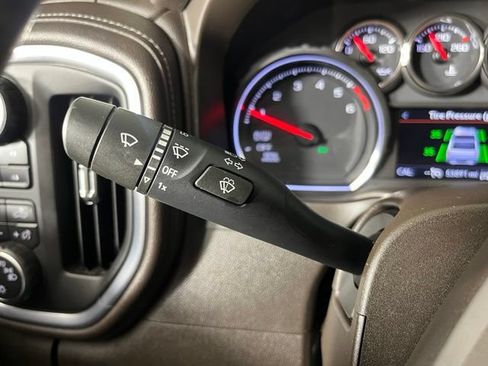 Used 2021 Chevrolet Silverado 1500 RST AWD/4WD image 19