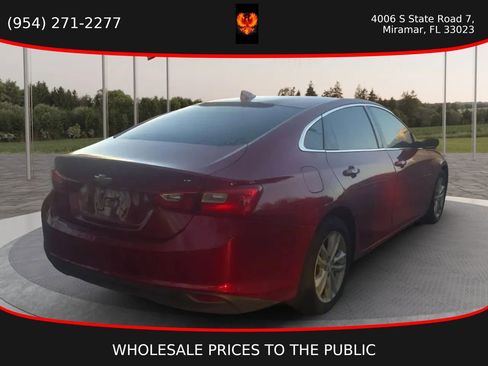 Used 2016 Chevrolet Malibu LT w/ Leather Package image 4