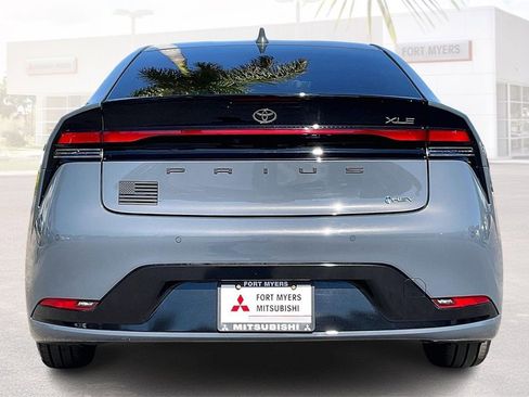 Used 2024 Toyota Prius XLE image 16