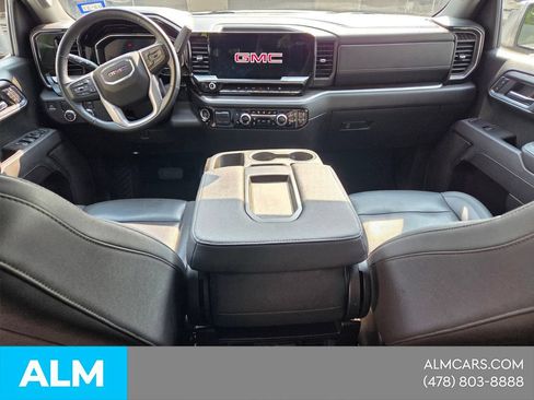 Used 2025 GMC Sierra 1500 SLT RWD image 8