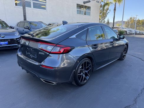 Used 2022 Honda Civic Sport Touring image 10