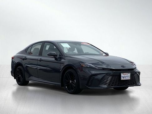 Used 2026 Toyota Camry SE FWD image 12