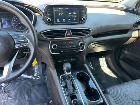 Used 2020 Hyundai Santa Fe SE FWD image 26