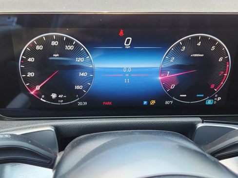 New 2025 Mercedes-Benz GLB 250 4MATIC image 15