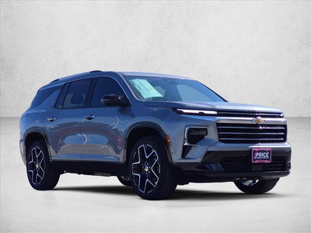 New 2026 Chevrolet Traverse High Country FWD image 3