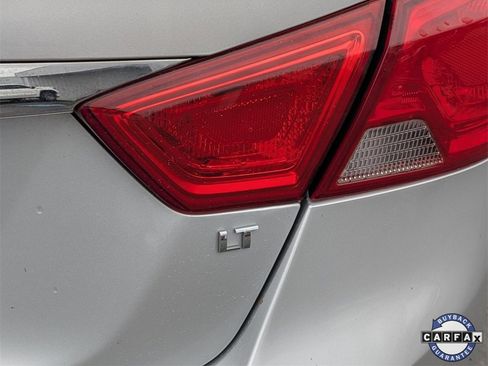 Used 2019 Chevrolet Impala LT image 7