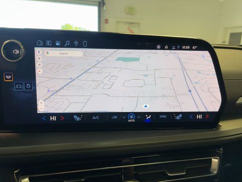 New 2026 Chevrolet Traverse LT w/ Sun and Wheel Package image 24