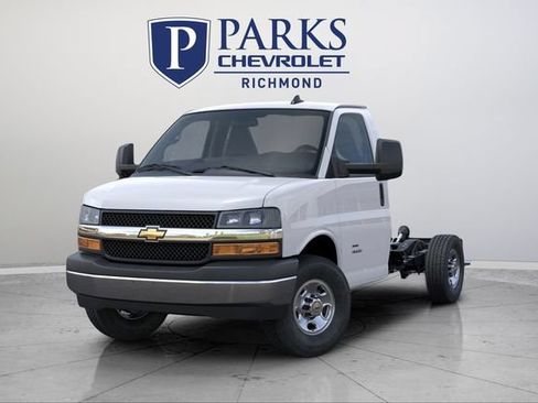 New 2025 Chevrolet Express 3500 w/ Power Convenience Package RWD image 8