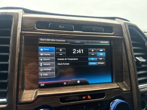 Used 2015 Ford F150 XLT w/ Equipment Group 302A Luxury image 27