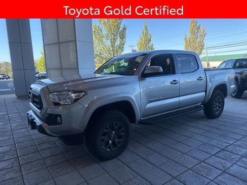 Certified 2023 Toyota Tacoma SR5 AWD/4WD image 18