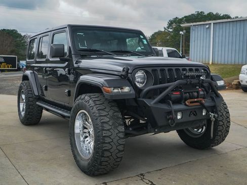 Used 2020 Jeep Wrangler Unlimited Sahara image 36