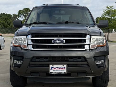 Used 2017 Ford Expedition EL XLT w/ Equipment Group 202A RWD image 7