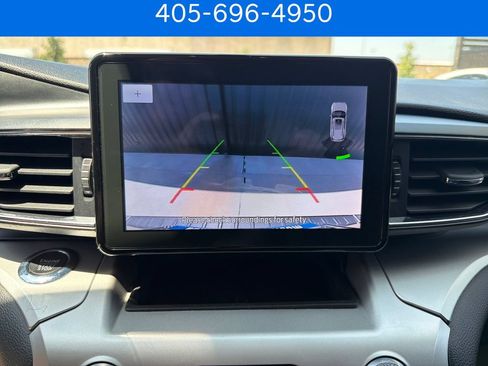 Used 2022 Ford Explorer XLT w/ Equipment Group 202A AWD/4WD image 26