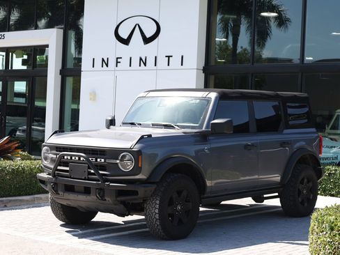 Used 2022 Ford Bronco Black Diamond AWD/4WD image 1