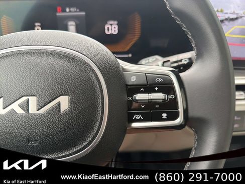 Certified 2024 Kia Sorento S w/ Panoramic Sunroof Package FWD image 32